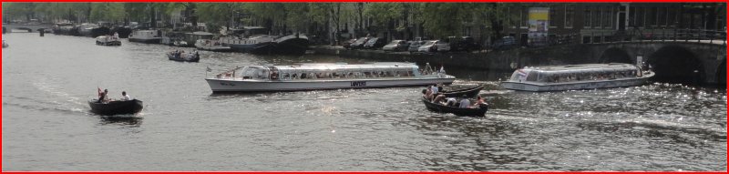 Bootjes in de grachten