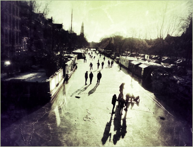 Schaatsen op de Prinsengracht in Amsterdam